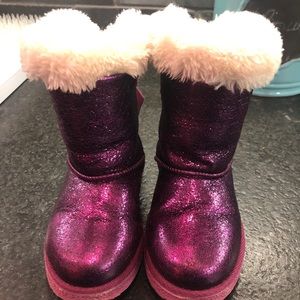 Toddler girl size 8 faux fur UGG style boots